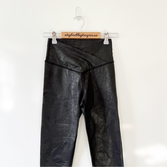 OFFLINE By Aerie Hugger Crackle Crossover Legging - Picture 8 of 12